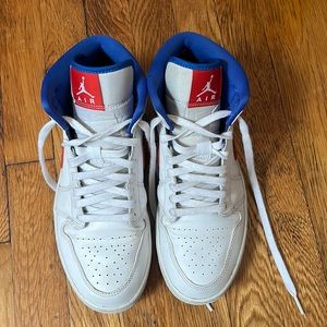 Air Jordan 1 Mid 'USA' BQ6472-164 women’s size 10 men’s size 8